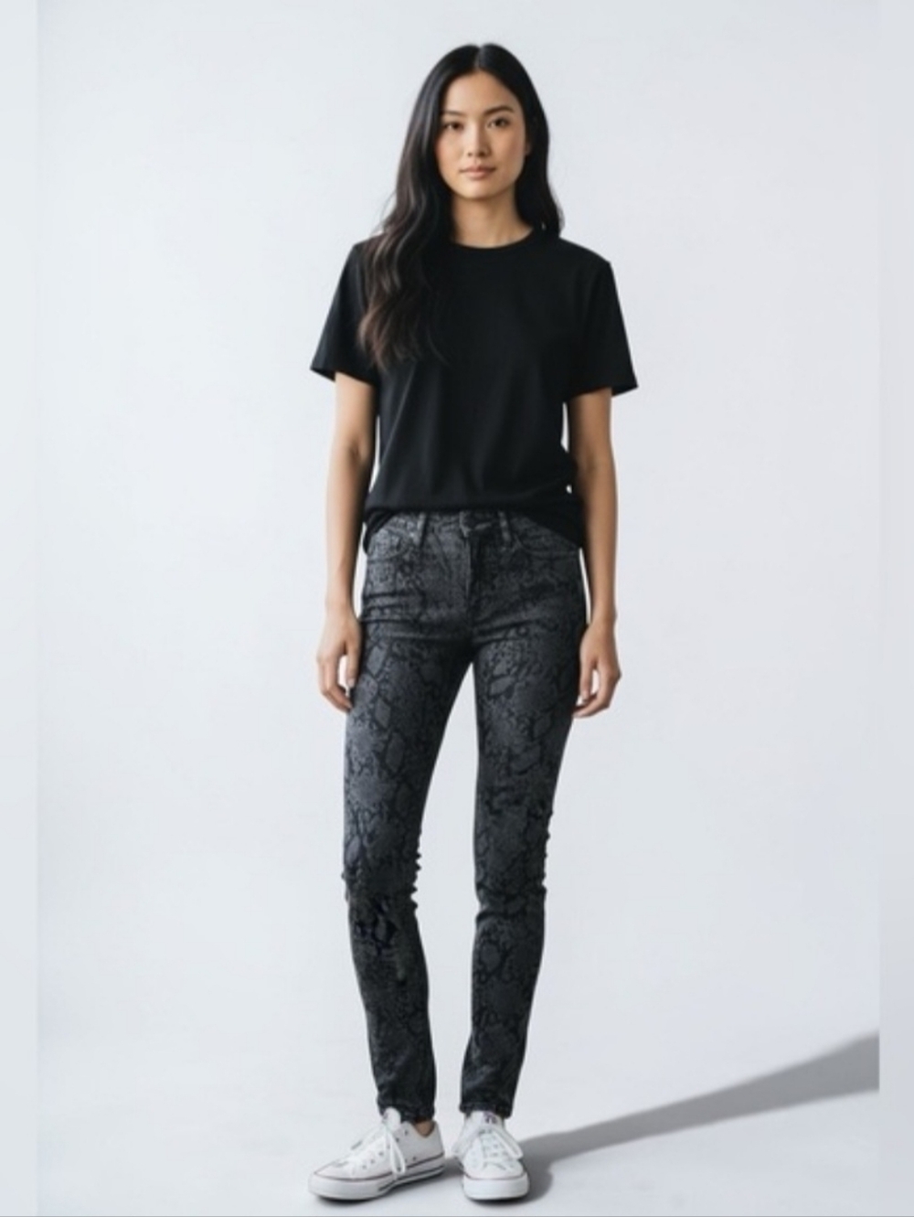 FRAME Denim Le Skinny de Jeanne in Charcoal Black Tonal Python Size 30